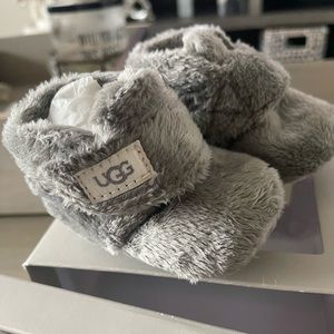 UGG baby Bixbee Bootie size 0/1 never used* original box included